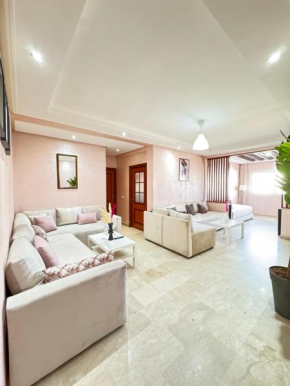 SUITOUISS - Agdal 2 - Appartements à 2 minutes de la gare de train TGV Rabat